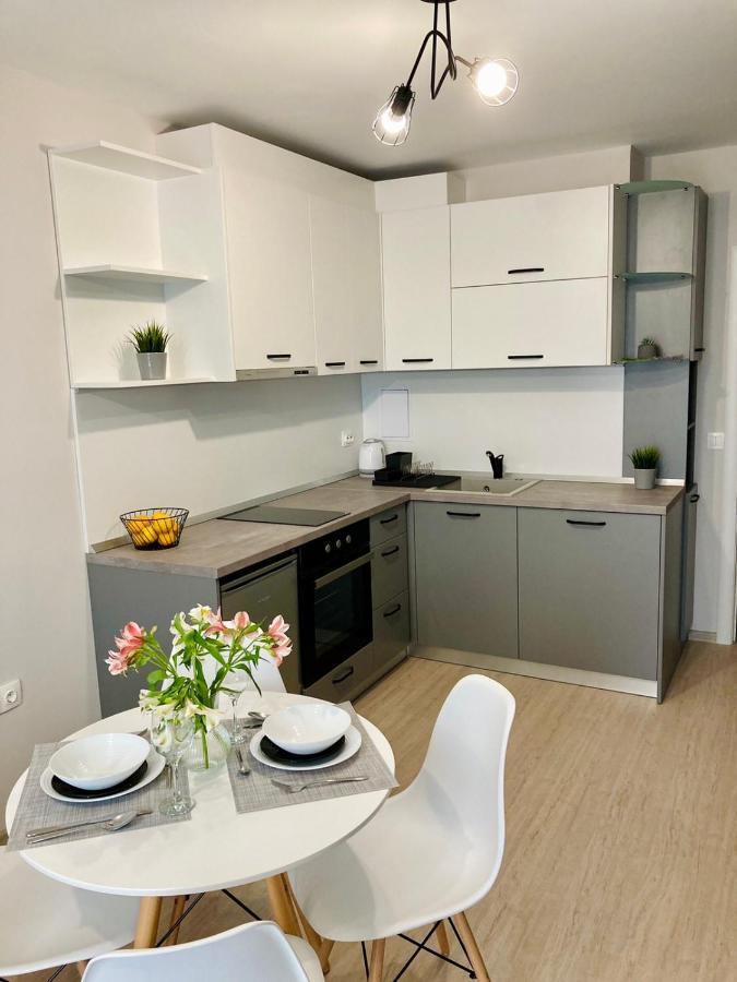 Pearl Apartments Burgas Екстер'єр фото